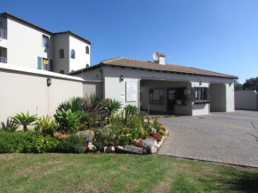 Santini Lace Self Catering Unit